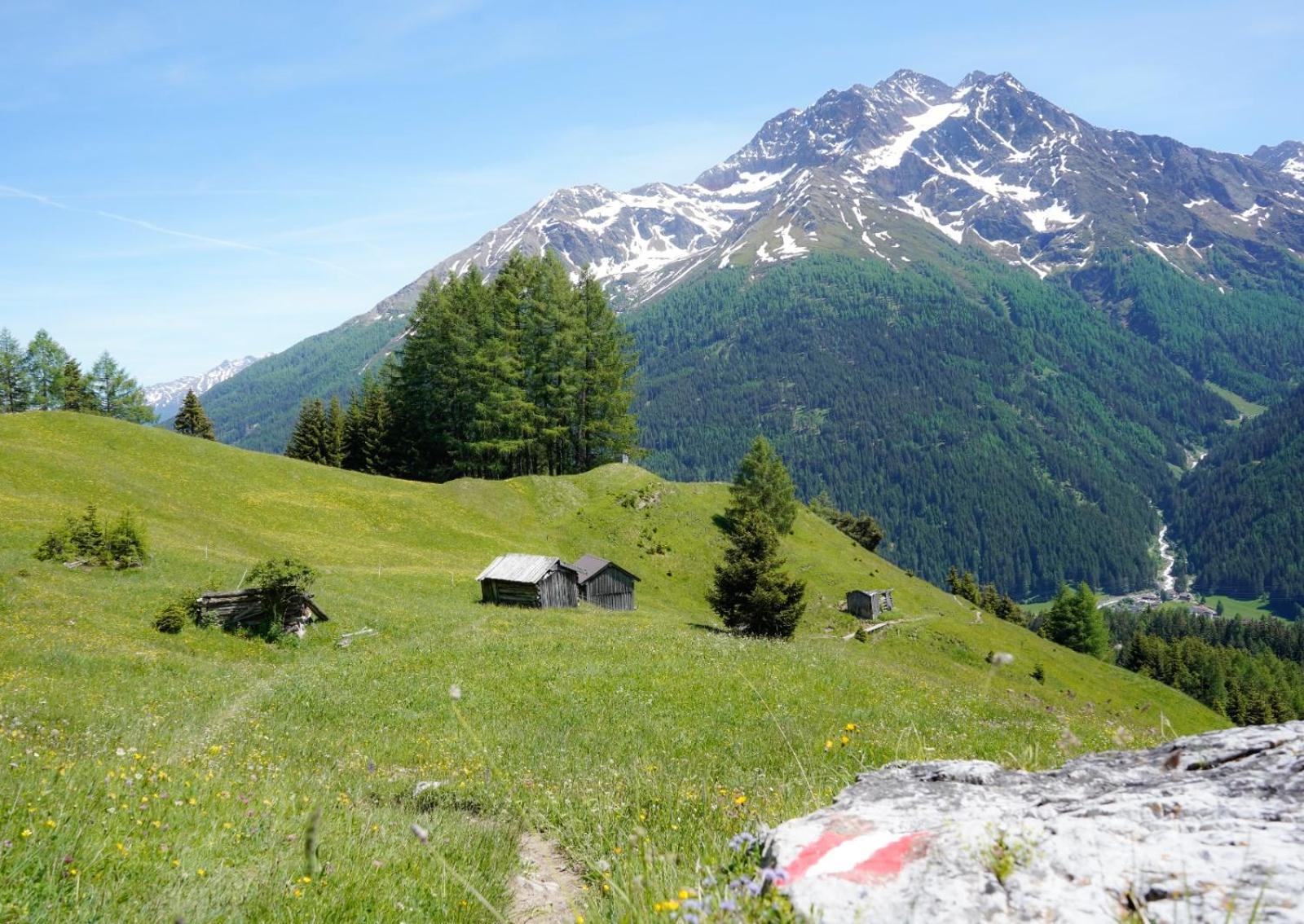Bergblick-Pettneu Apartment Pettneu am Arlberg Exterior photo
